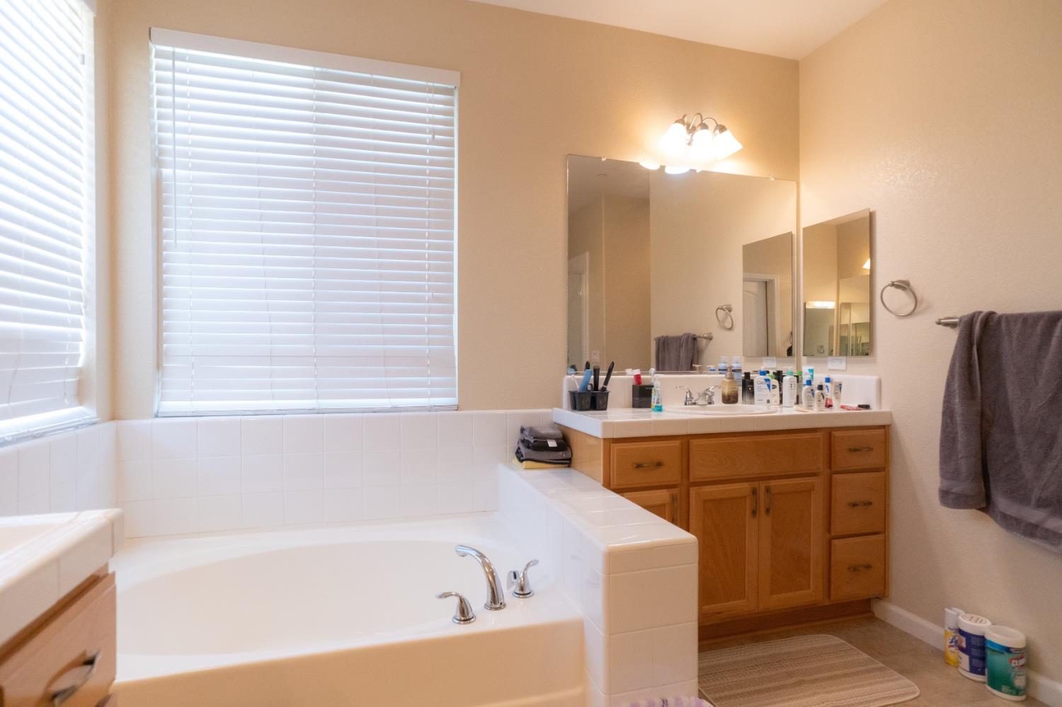 4869 Langley Way Merced, CA 95348 - Photo 19 of 46 Gallery Image 19