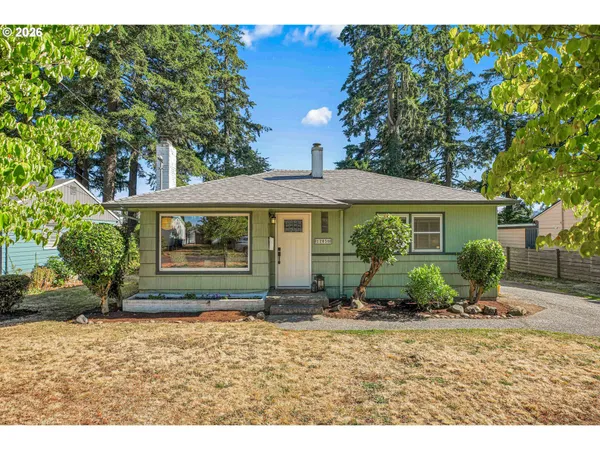 $400,000 | 12050 Northeast Broadway, Portland, OR 97220