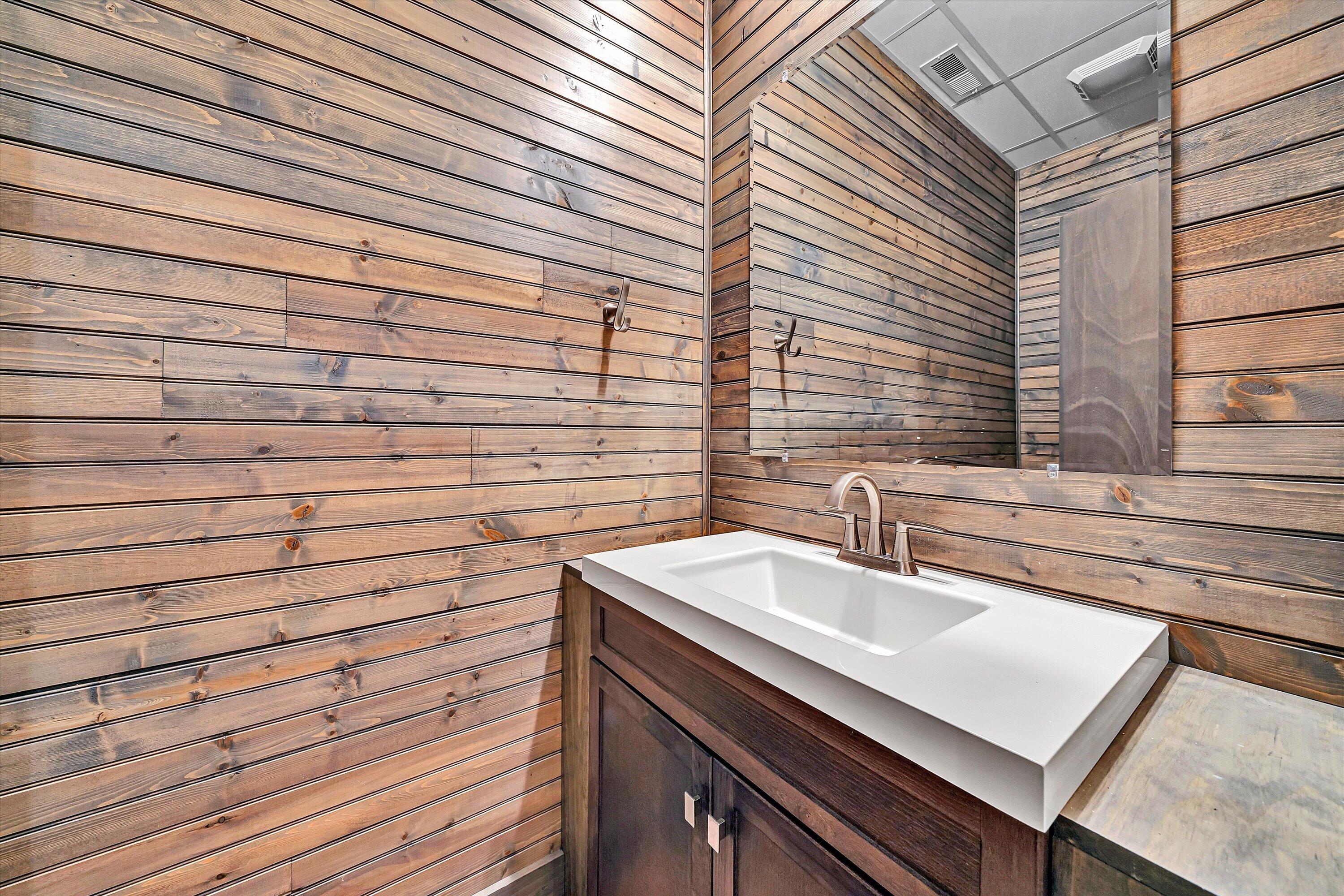 116 Dustys Road Covington, VA 24426 - Photo 40 of 96 040-DSC00106