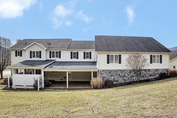 $599,000 | 116 Dustys Road, Covington, VA 24426
