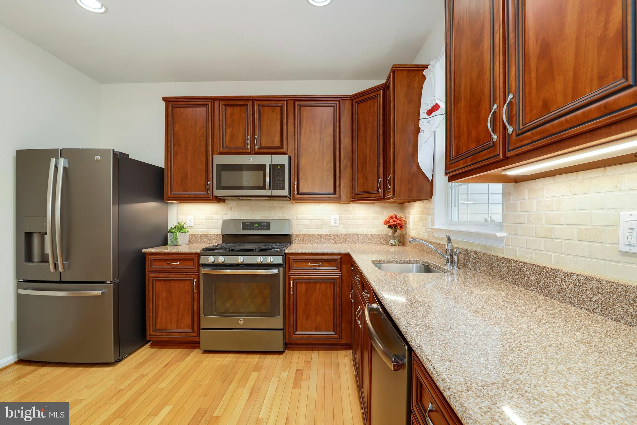 13356 Rushing Water Way Germantown, MD 20874 - Photo 12 of 31 Gallery Image 12