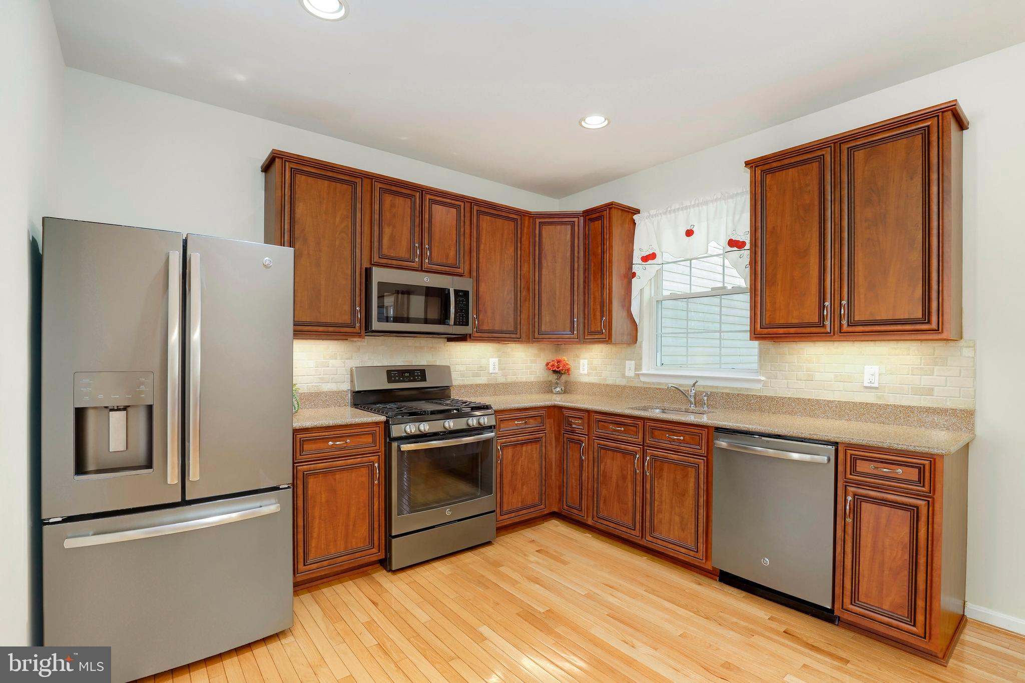 13356 Rushing Water Way Germantown, MD 20874 - Photo 13 of 31 Gallery Image 13