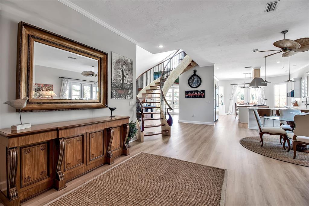 401 Walls Way Osprey, FL 34229 - Photo 4 of 51 a view of a living room and dining room