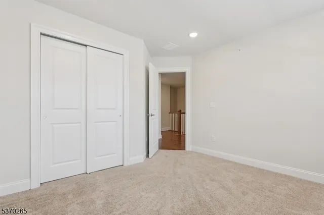 $875,000 | 6 Lilac Drive, Warren, NJ 07059