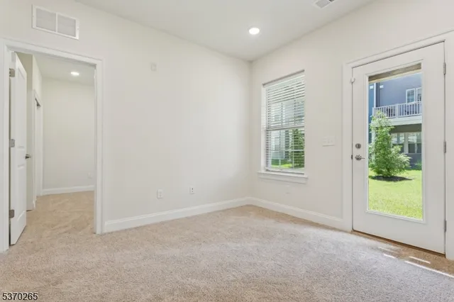 $875,000 | 6 Lilac Drive, Warren, NJ 07059