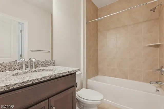 $875,000 | 6 Lilac Drive, Warren, NJ 07059