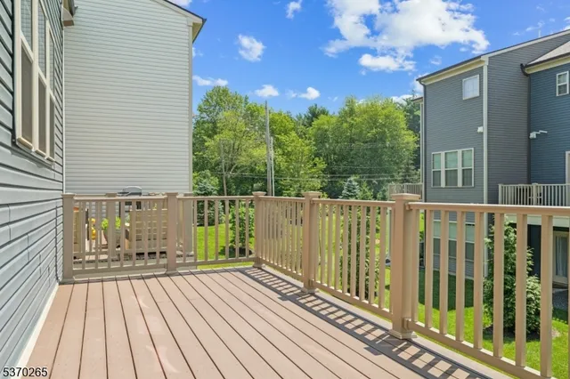 $875,000 | 6 Lilac Drive, Warren, NJ 07059