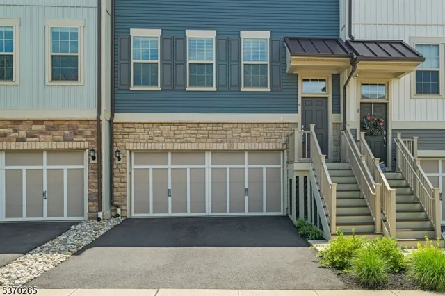 $875,000 | 6 Lilac Drive, Warren, NJ 07059