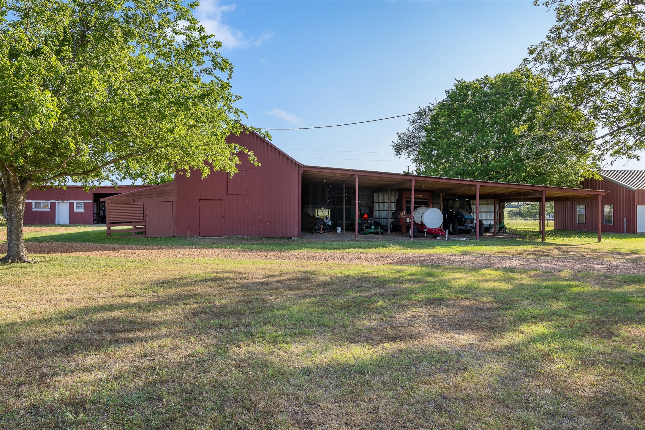 2817 Leonhardt Road Round Top, TX 78954 - Photo 5 of 11