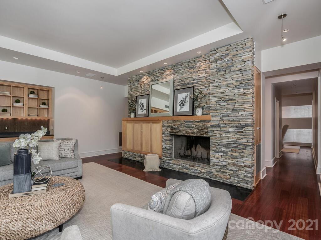 1700 Brandon Road Charlotte, NC 28207 - Photo 19 of 48 Gallery Image 19