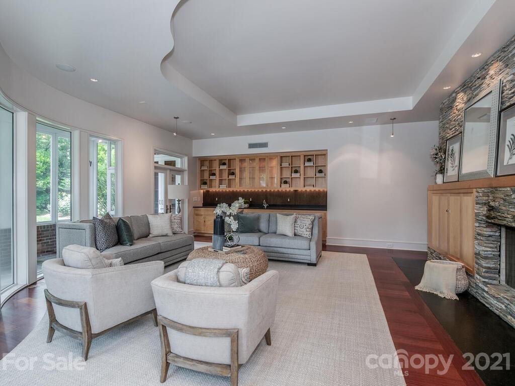 1700 Brandon Road Charlotte, NC 28207 - Photo 20 of 48 Gallery Image 20