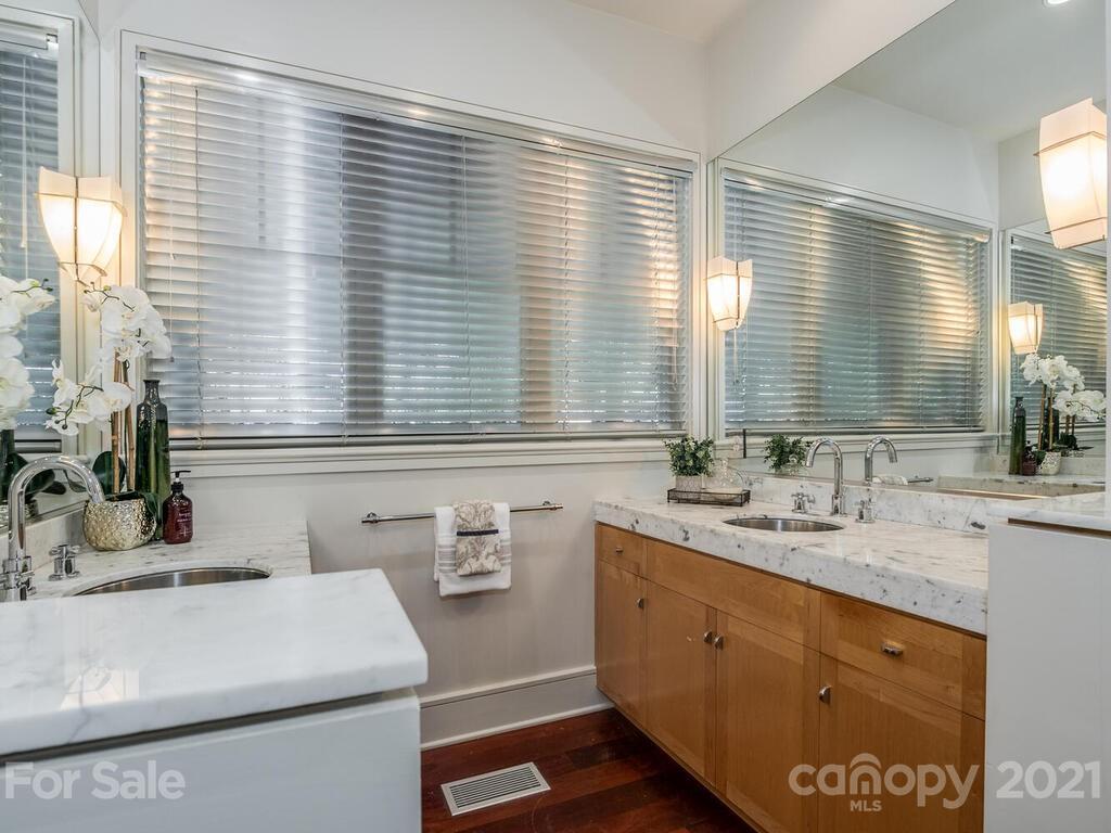 1700 Brandon Road Charlotte, NC 28207 - Photo 25 of 48 Gallery Image 25