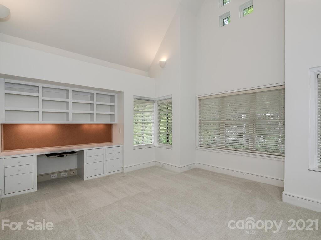 1700 Brandon Road Charlotte, NC 28207 - Photo 31 of 48 Gallery Image 31