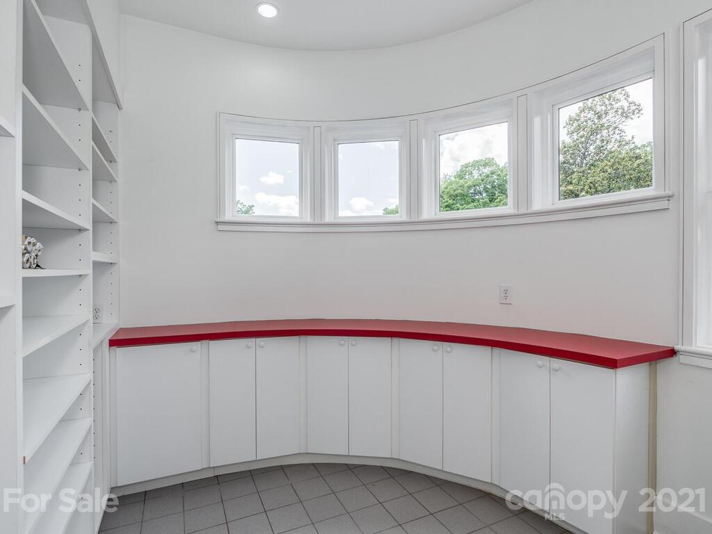 1700 Brandon Road Charlotte, NC 28207 - Photo 41 of 48 Gallery Image 41