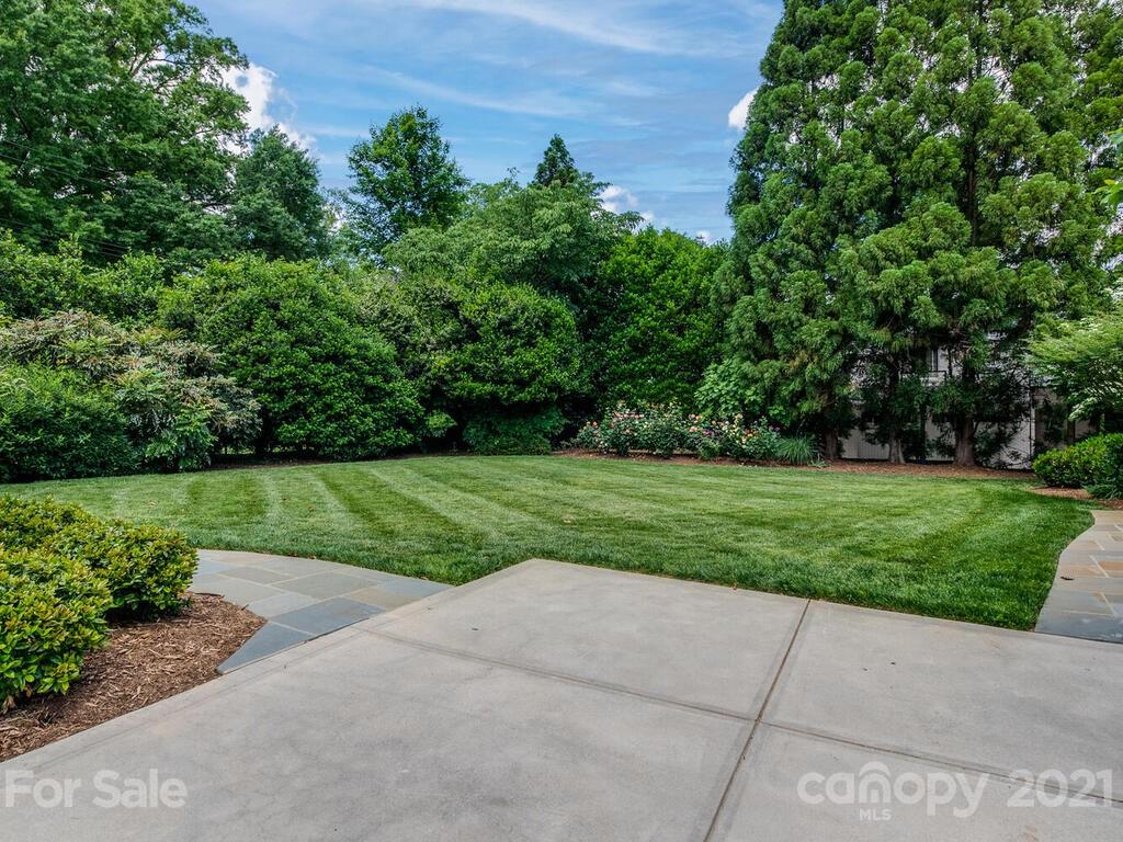 1700 Brandon Road Charlotte, NC 28207 - Photo 43 of 48 Gallery Image 43