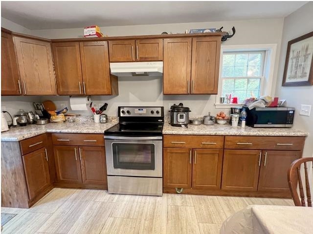 273 Heater Road Lebanon, NH 03766 - Photo 3 of 29