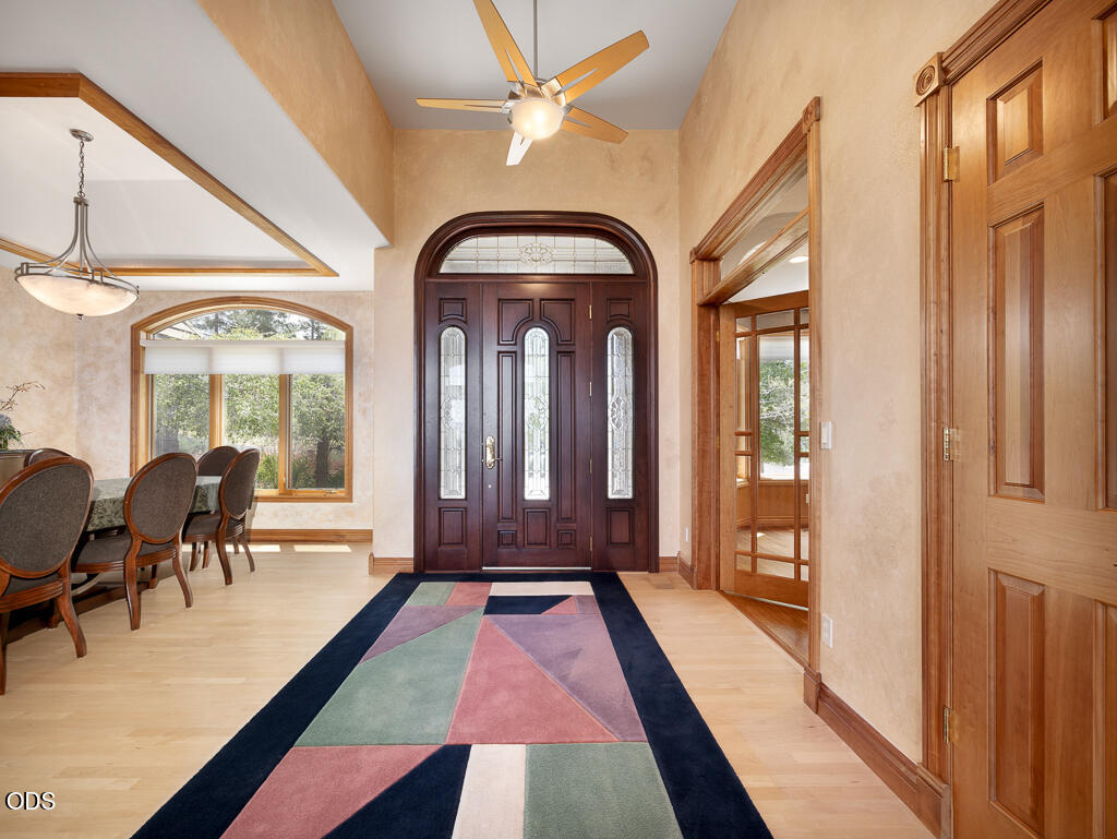 11707 Kestrel Road Klamath Falls, OR 97601 - Photo 6 of 65