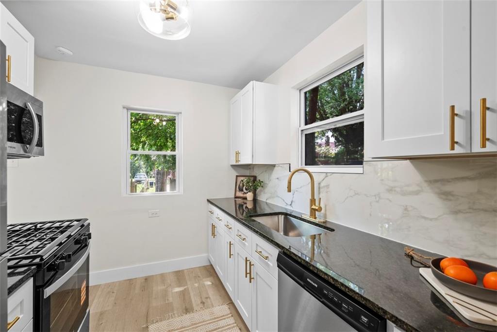 1313 Ingham Street Pittsburgh, PA 15212 - Photo 11 of 28 Gallery Image 11