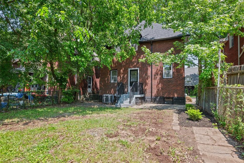 1313 Ingham Street Pittsburgh, PA 15212 - Photo 24 of 28 Gallery Image 24