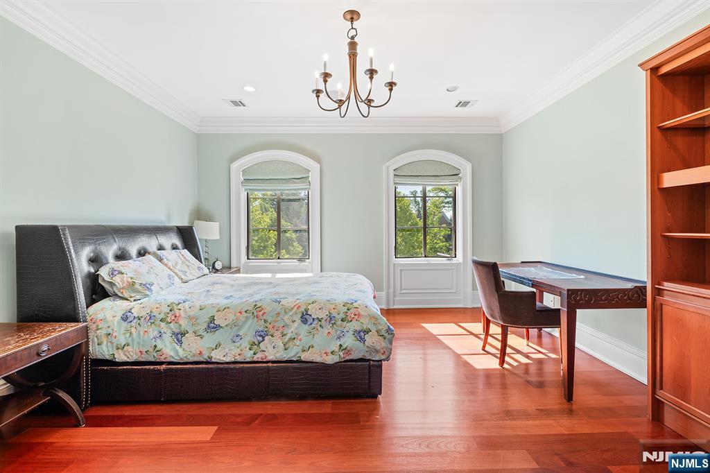1 Sandstone Ridge Upper Saddle River, NJ 07458 - Photo 17 of 48