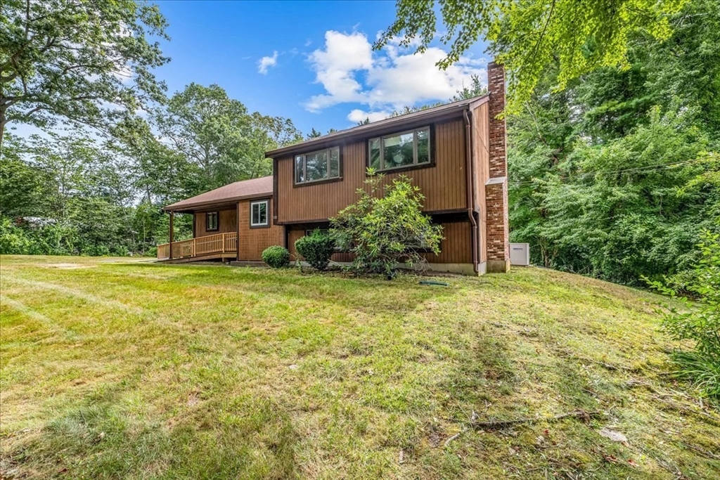 110 Queens Brook Road Pembroke, MA 02359 - Photo 2 of 40 Gallery Image 2