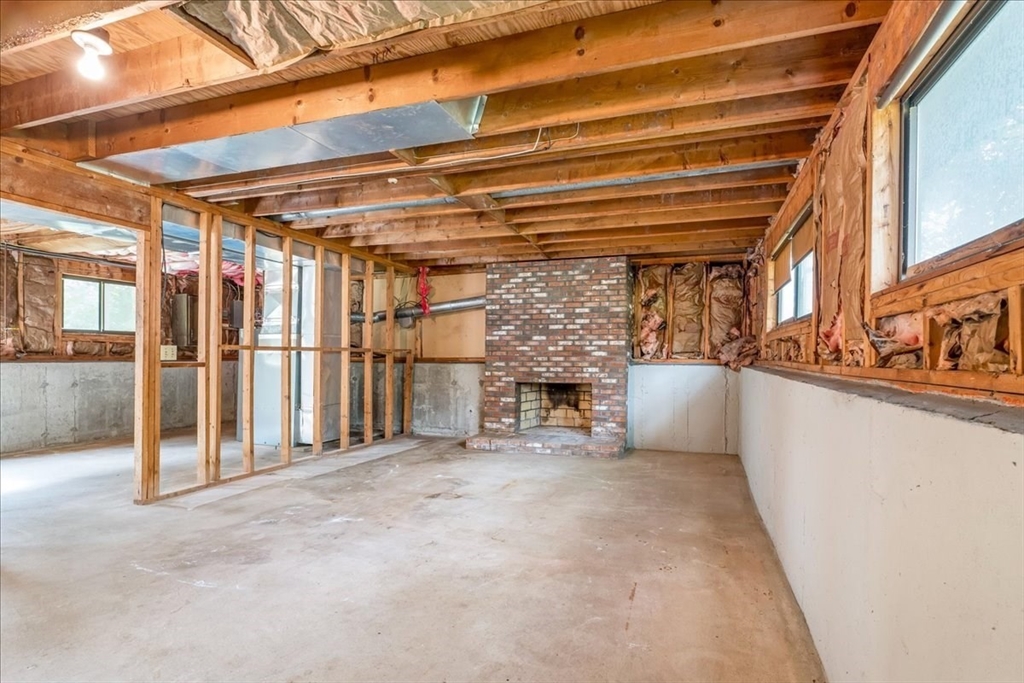 110 Queens Brook Road Pembroke, MA 02359 - Photo 27 of 40 Gallery Image 27