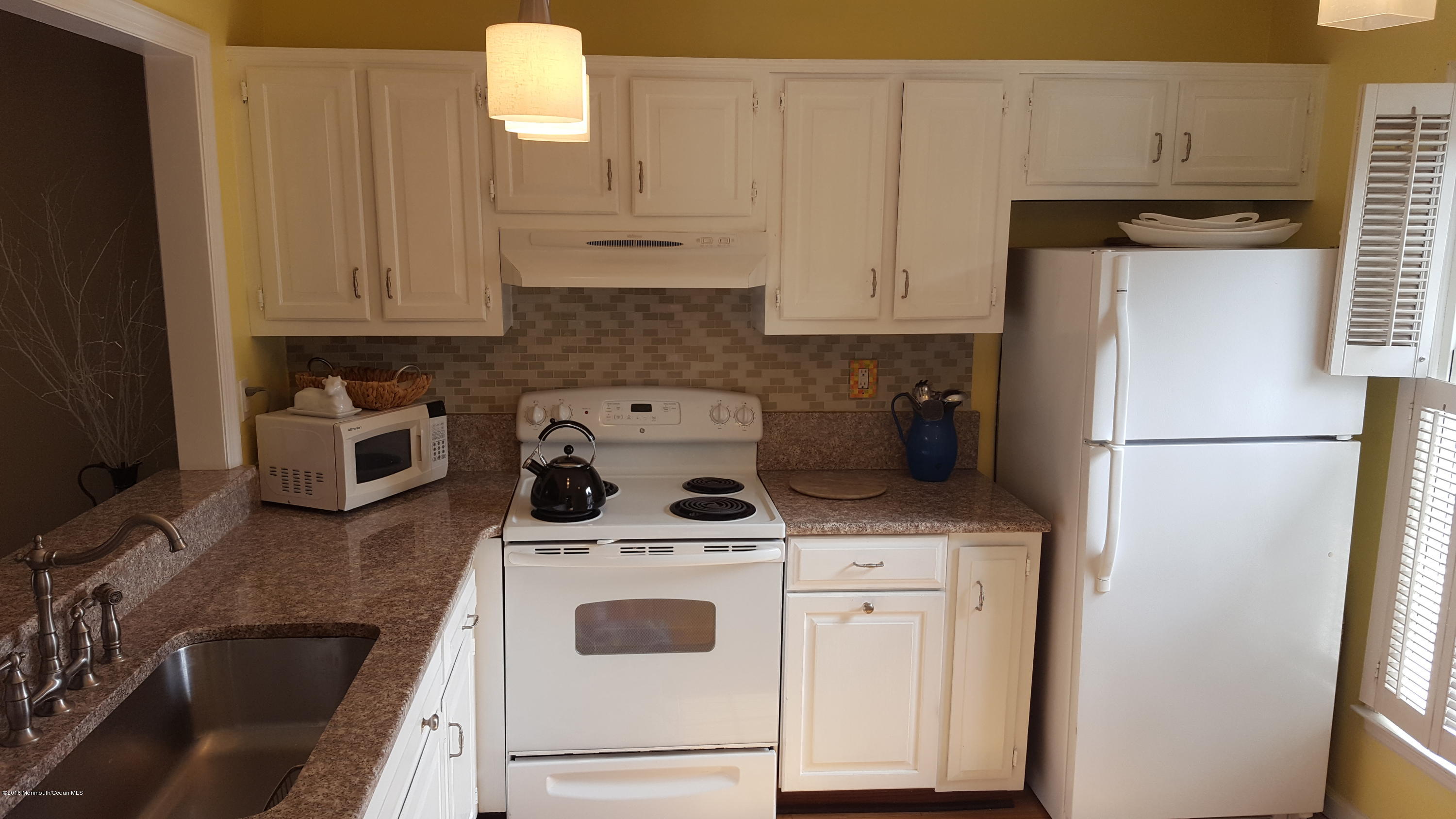 20 Wyckham Road Spring Lake Heights, NJ 07762 - Photo 2 of 12 Kitchen