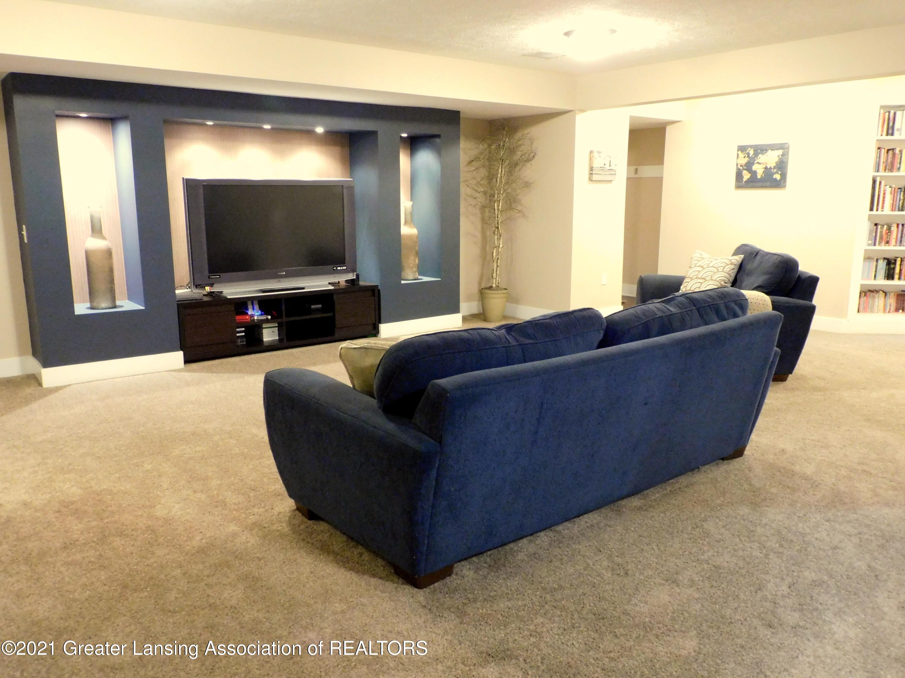 6150 South Dewitt Road St. Johns, MI 48879 - Photo 35 of 42 Family Room