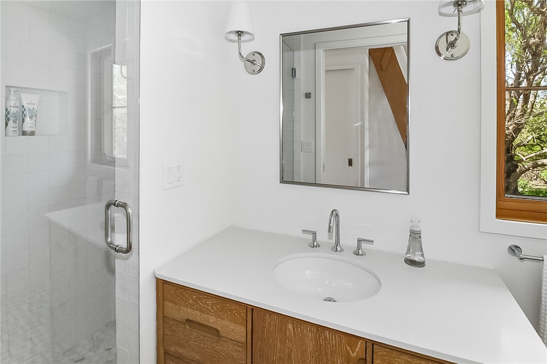 10 Wyndham Hill Road, Unit ADU Middletown, RI 02842 - Photo 11 of 21 Full Bathroom
