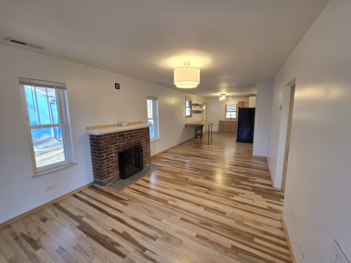 3352 East 2059th Road Ottawa, IL 61350 - Photo 2 of 8