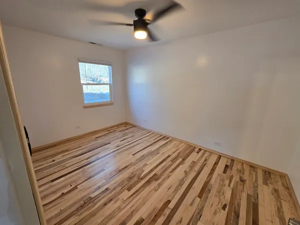 $1,400 | 3352 East 2059th Road, Ottawa, IL 61350