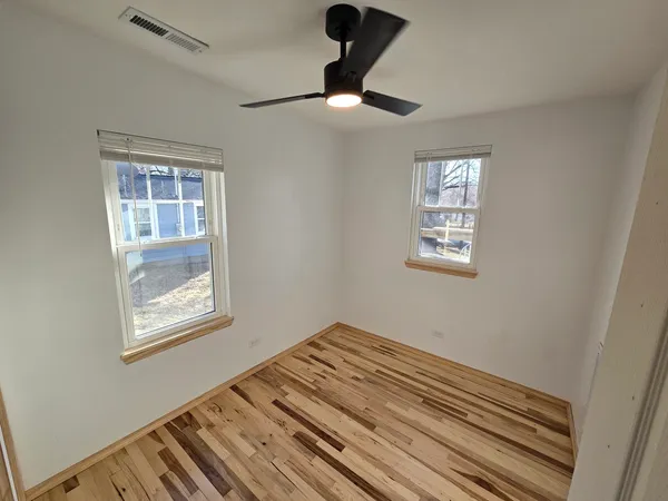 $1,400 | 3352 East 2059th Road, Ottawa, IL 61350