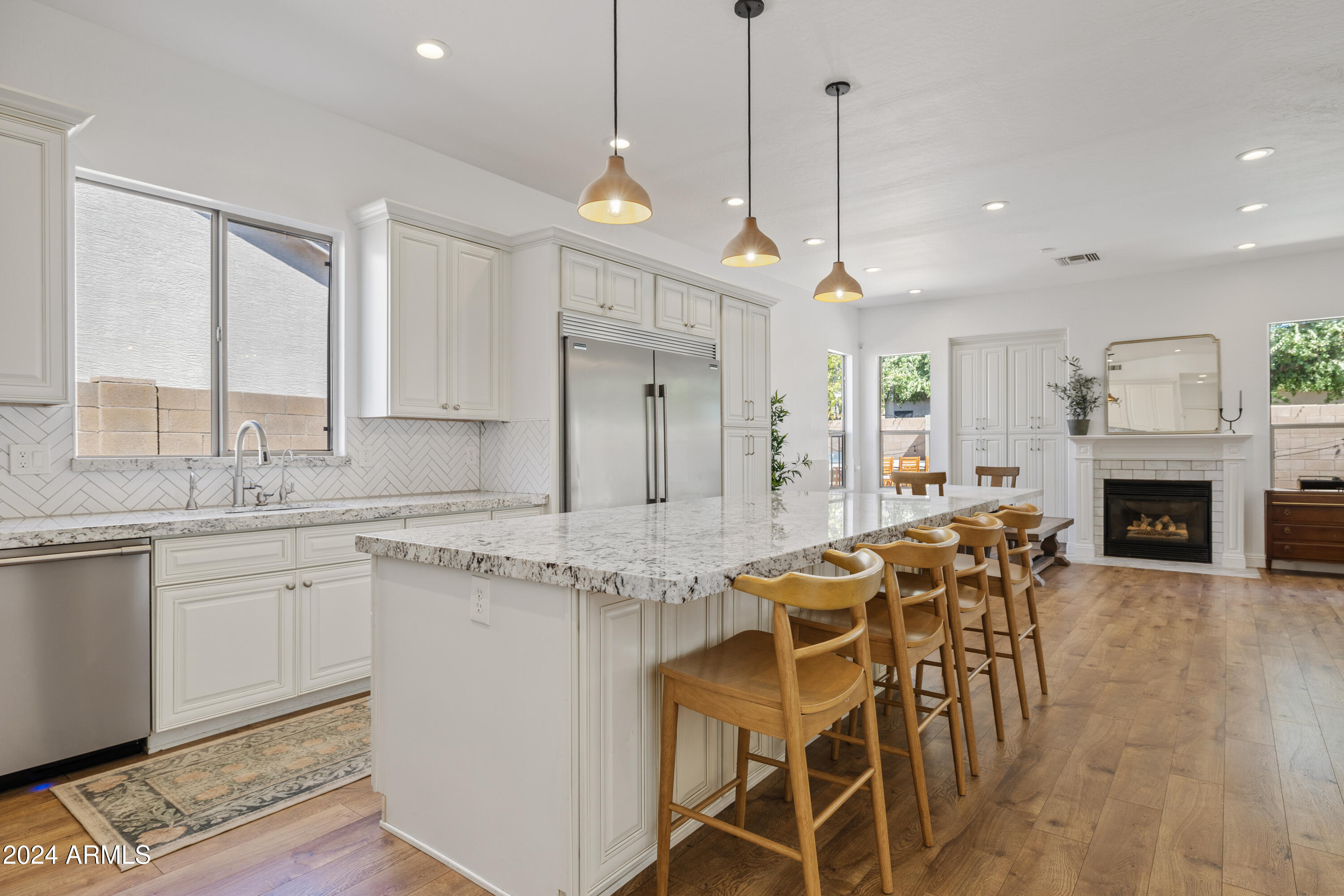 545 South Lemon Court Gilbert, AZ 85296 - Photo 11 of 49 9920778784.jpg_exif1