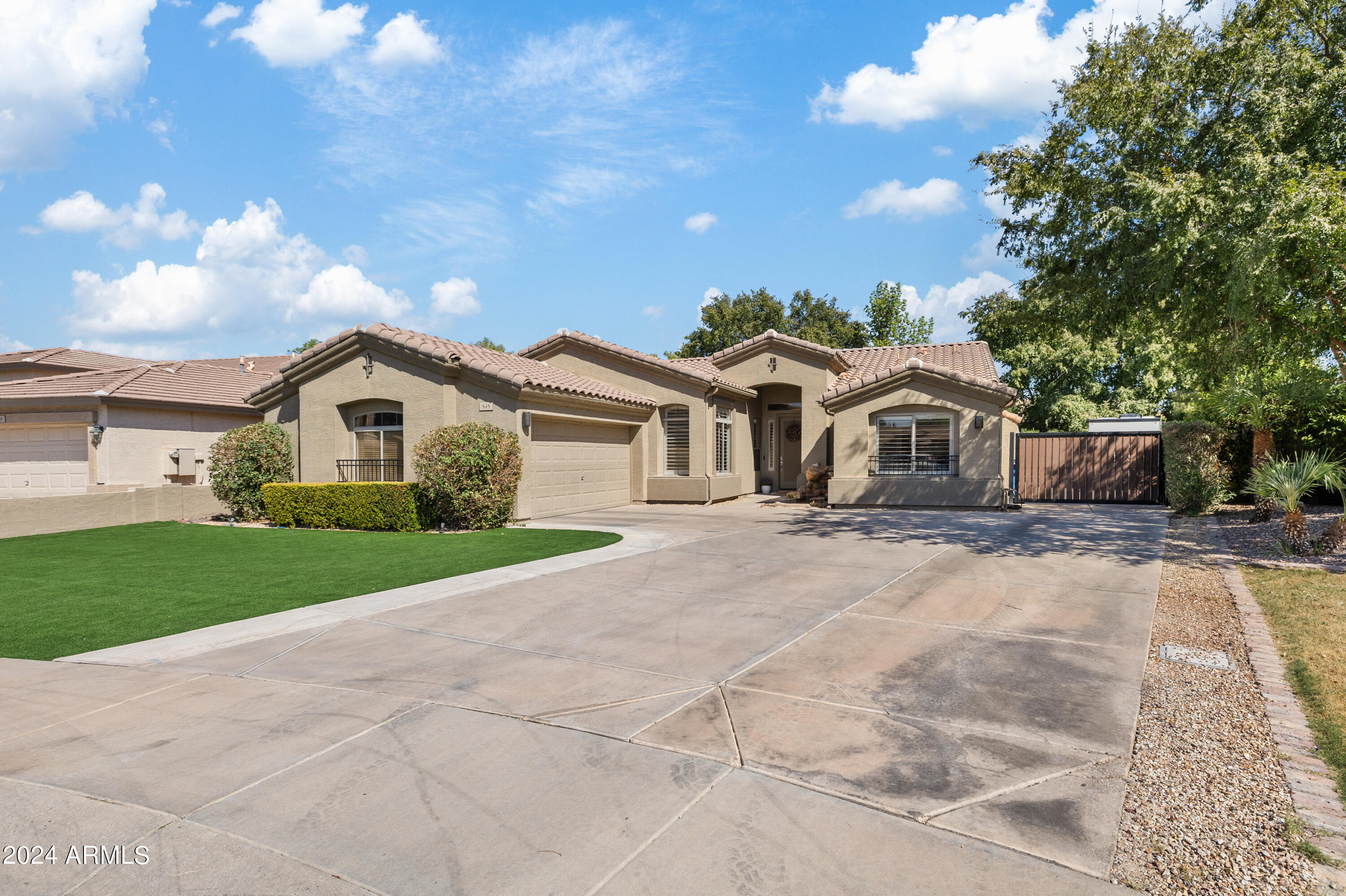 545 South Lemon Court Gilbert, AZ 85296 - Photo 2 of 49 9920778773.jpg_exif1