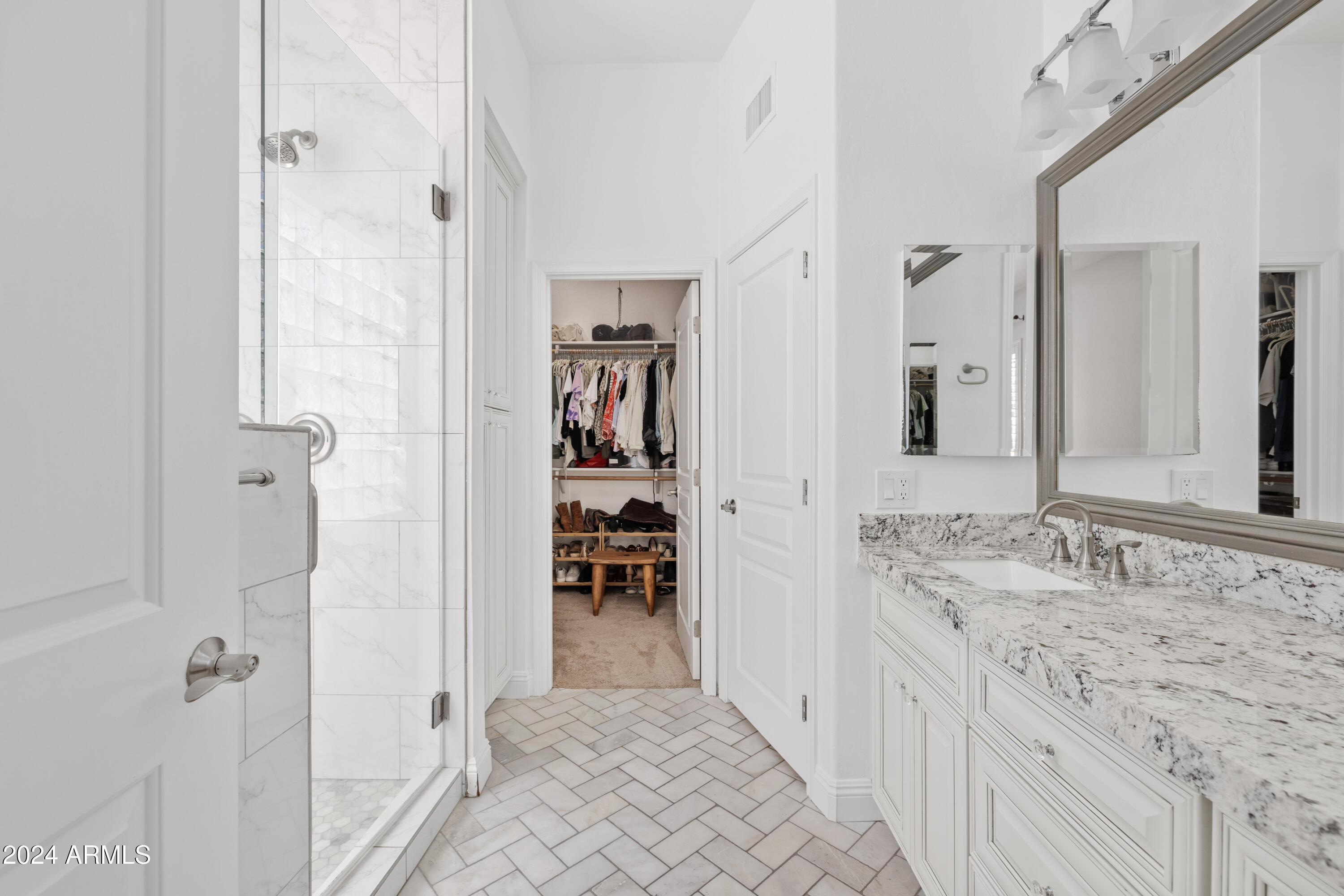 545 South Lemon Court Gilbert, AZ 85296 - Photo 27 of 49 9920778799.jpg_exif1