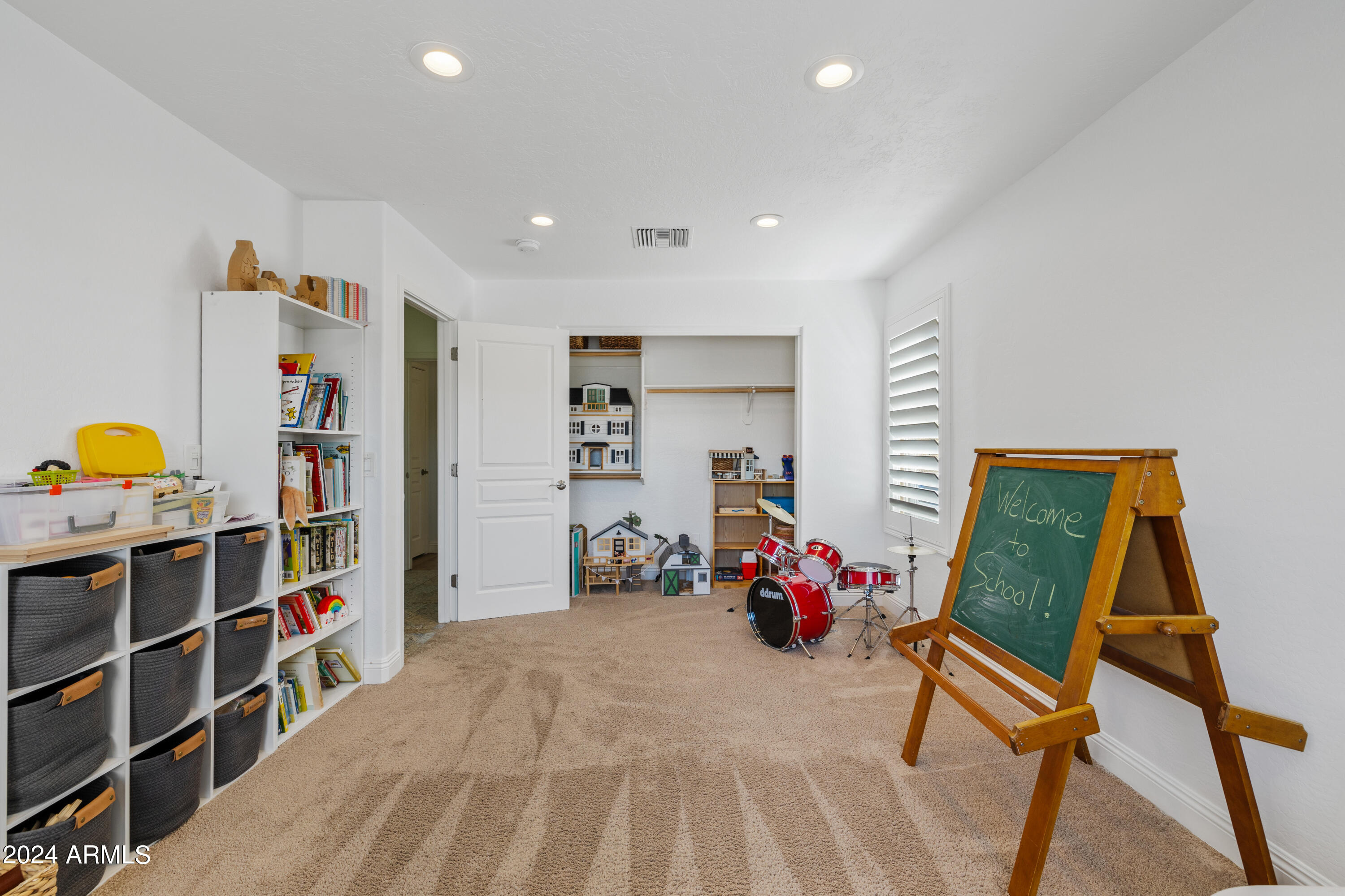 545 South Lemon Court Gilbert, AZ 85296 - Photo 32 of 49 9920778804.jpg_exif1