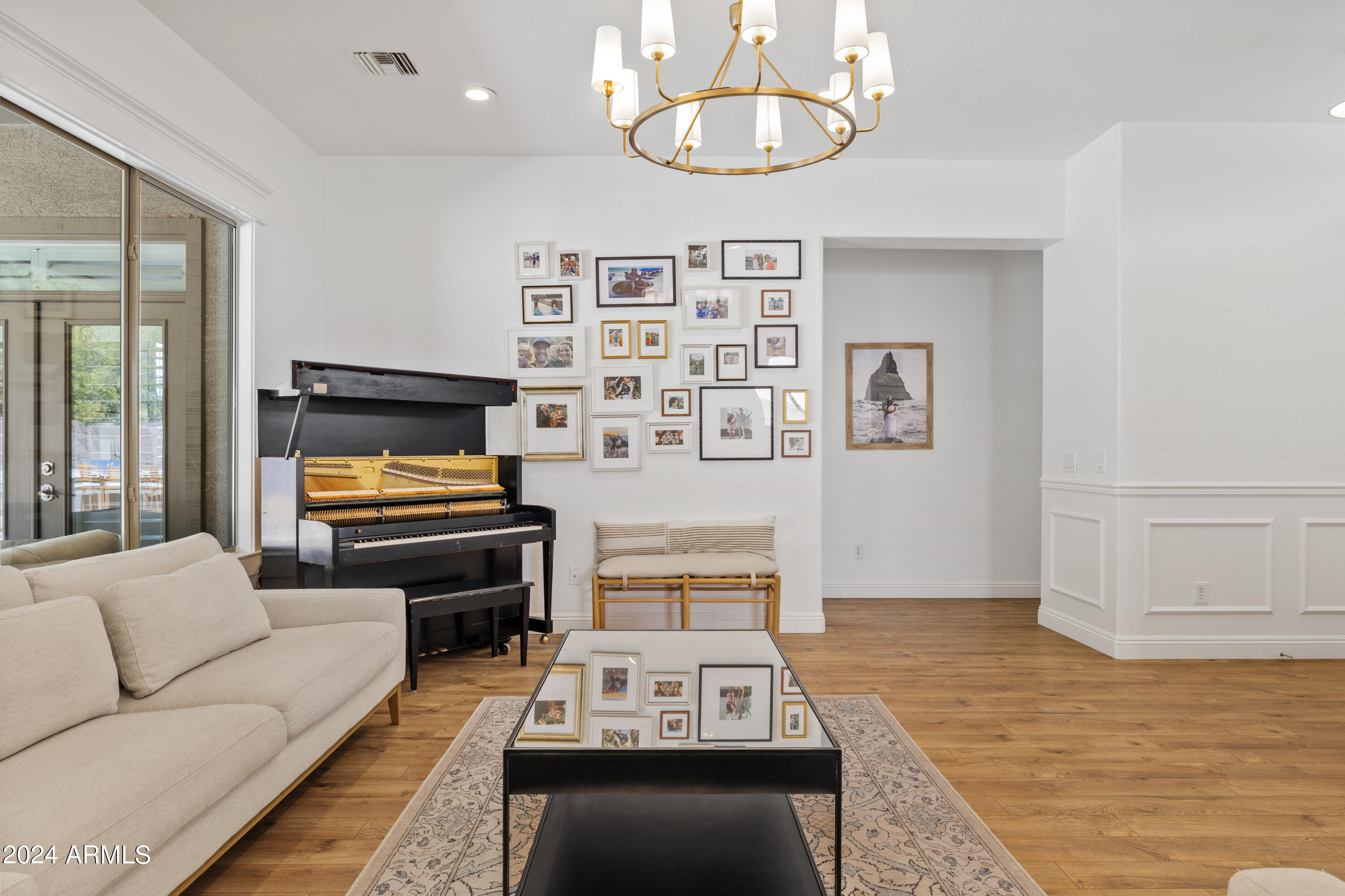 545 South Lemon Court Gilbert, AZ 85296 - Photo 6 of 49 9923993772.jpg_exif1