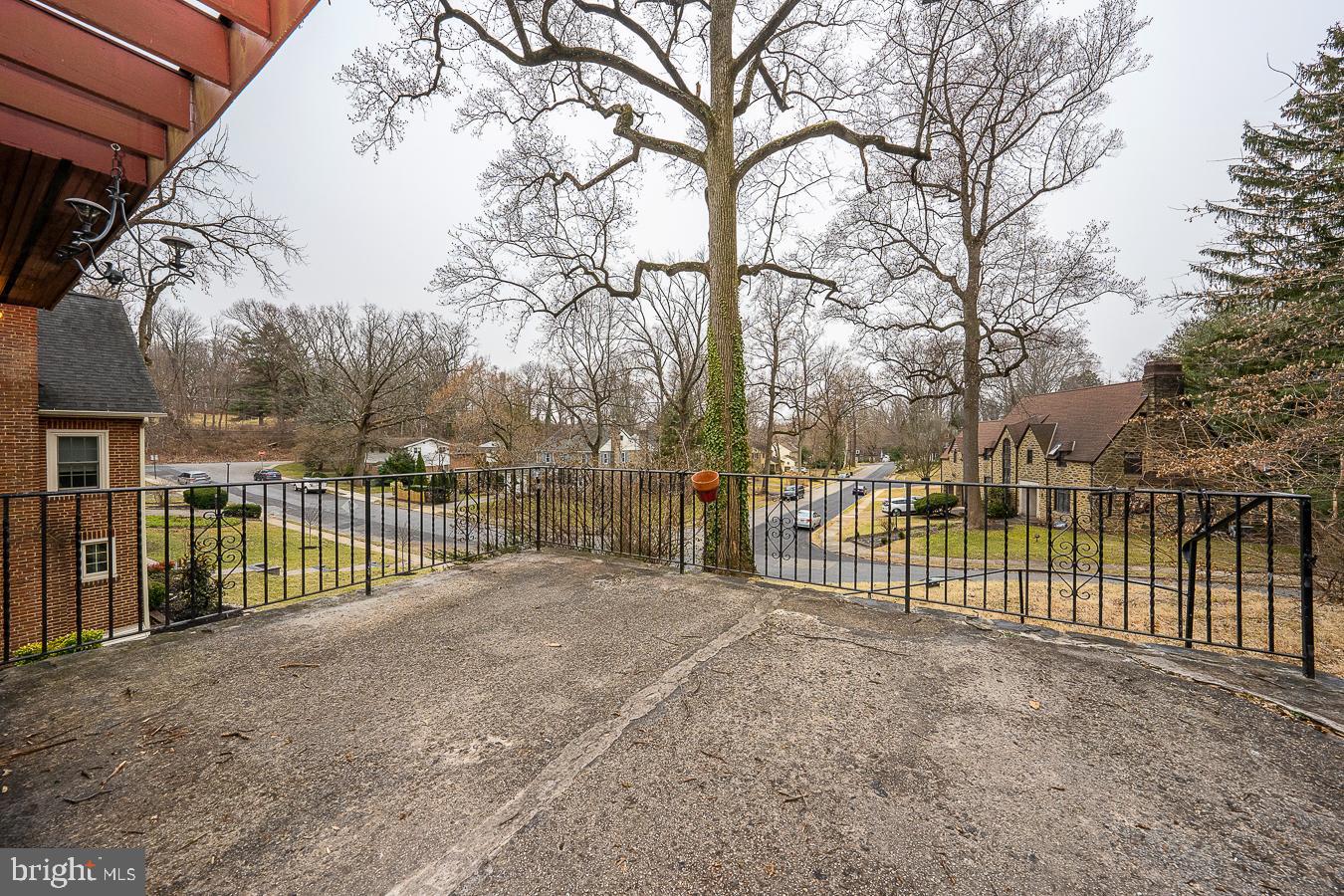 9 Rolling Road Wynnewood, PA 19096 - Photo 4 of 11