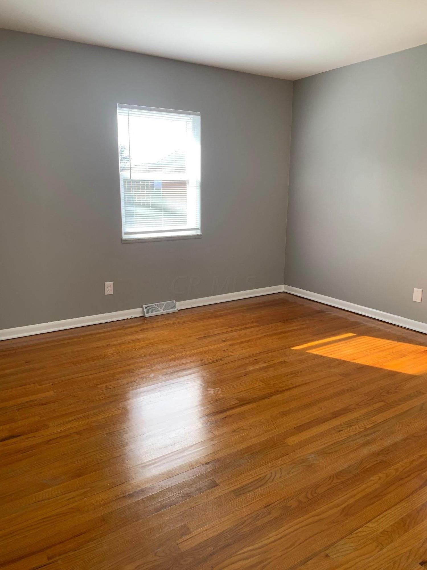 1817 Ardleigh Road Columbus, OH 43221 - Photo 8 of 14