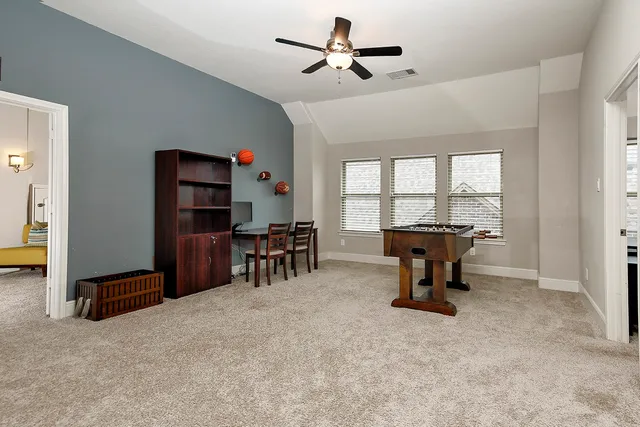 $990,000 | 14 Red Barn Way, The Woodlands, TX 77389