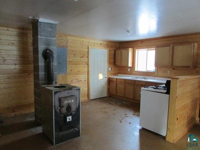 3875 Jackson Road Cloquet, MN 55720 - Photo 5 of 11 Kitchen Area