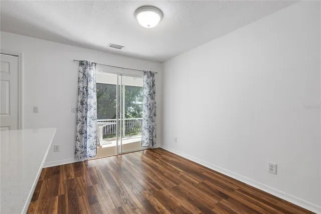 $2,900 | 3763 St Charles Circle, Sarasota, FL 34233