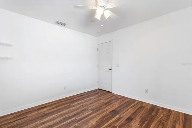 $2,900 | 3763 St Charles Circle, Sarasota, FL 34233