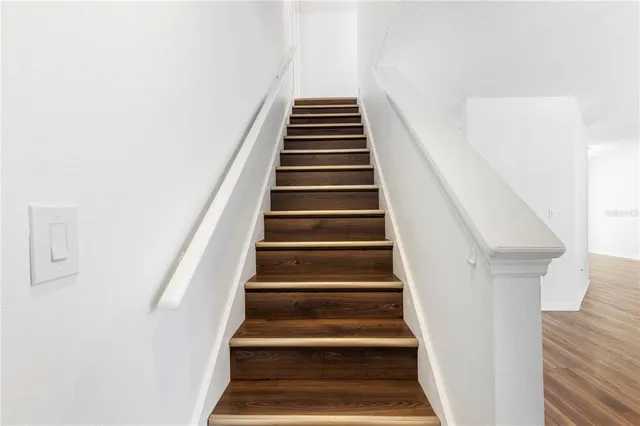 $2,900 | 3763 St Charles Circle, Sarasota, FL 34233