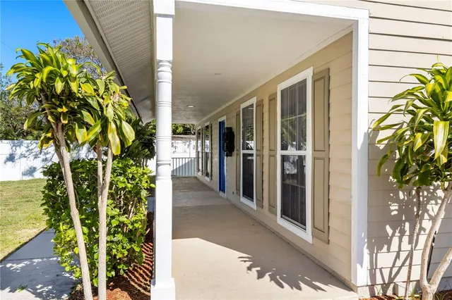 $2,900 | 3763 St Charles Circle, Sarasota, FL 34233