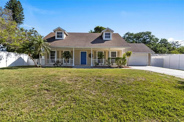 $2,900 | 3763 St Charles Circle, Sarasota, FL 34233