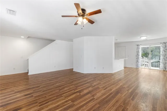 $2,900 | 3763 St Charles Circle, Sarasota, FL 34233