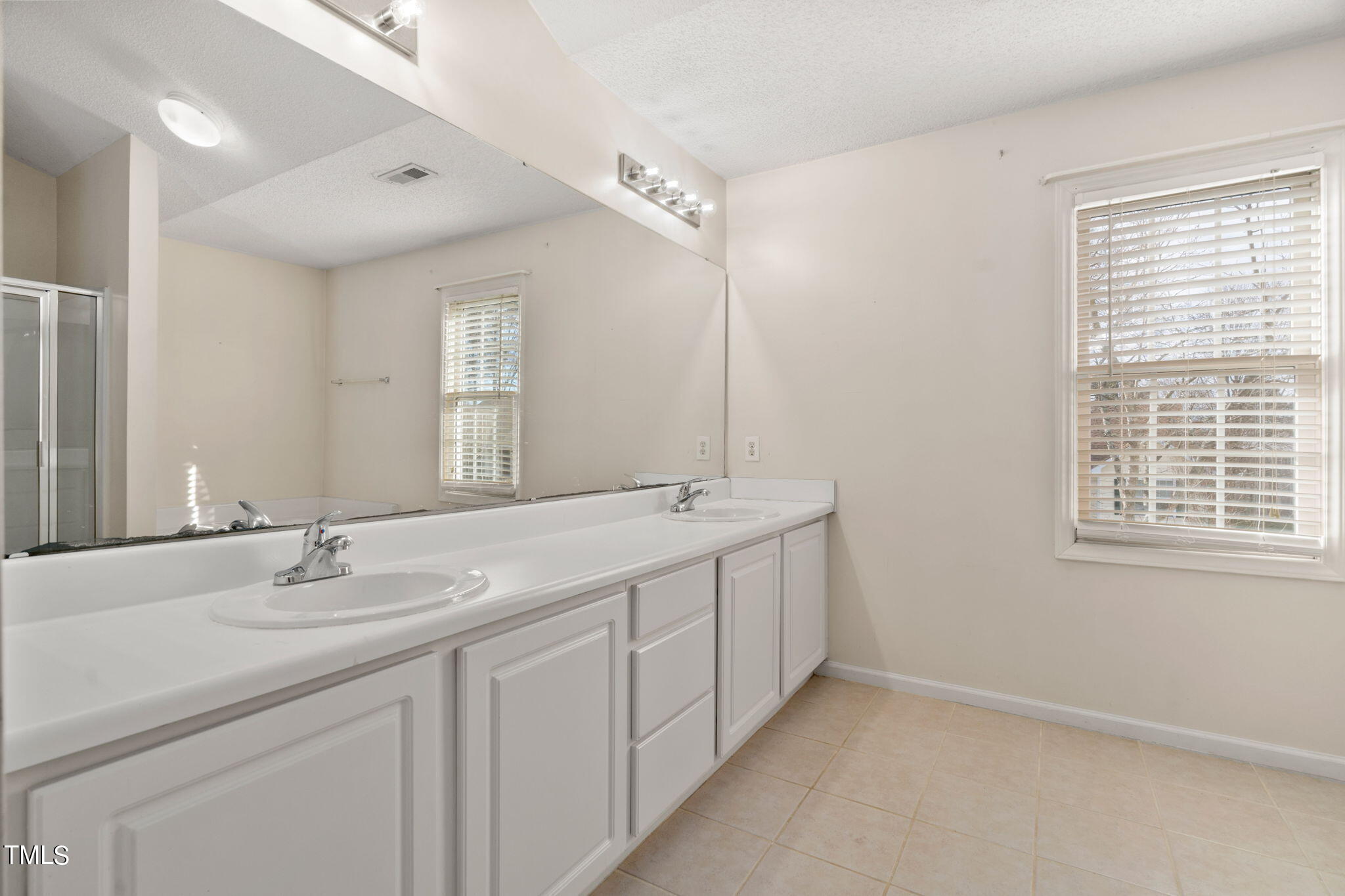 604 Hanska Way Raleigh, NC 27610 - Photo 26 of 43 24-web-or-mls-604-hanska-way