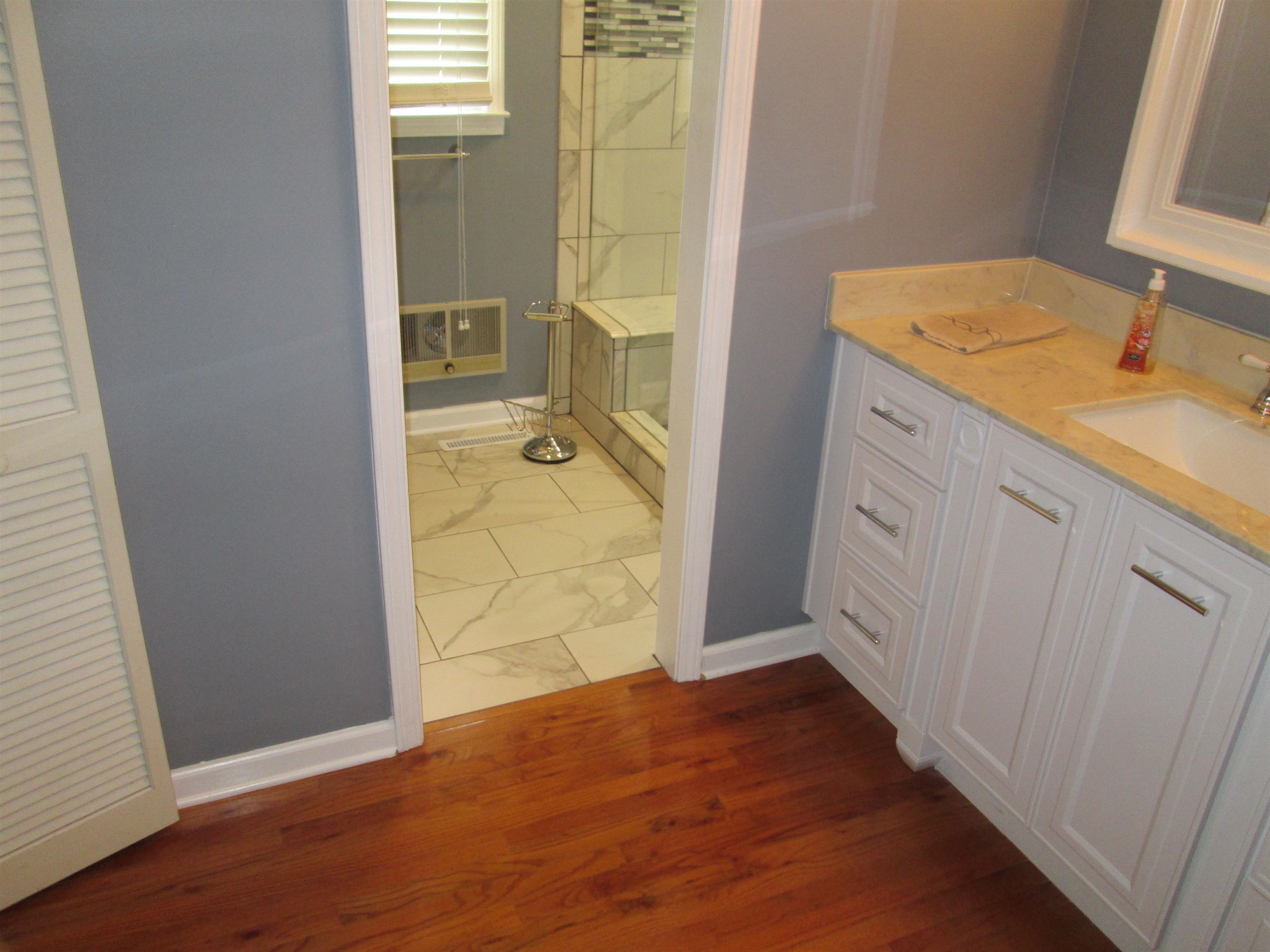 102 West Bridges Street Landrum, SC 29356 - Photo 19 of 38 Bath