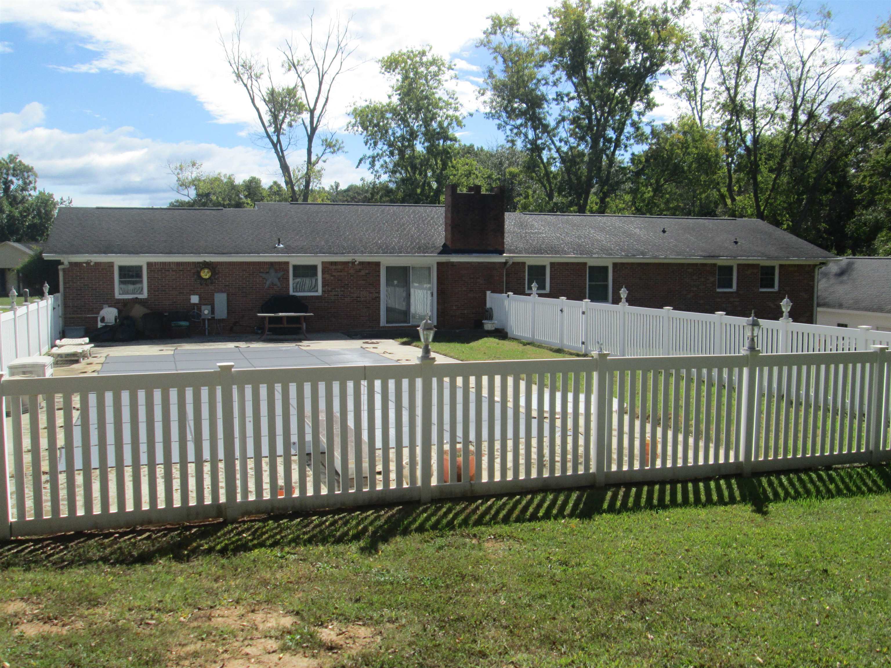 102 West Bridges Street Landrum, SC 29356 - Photo 2 of 38 Rear View
